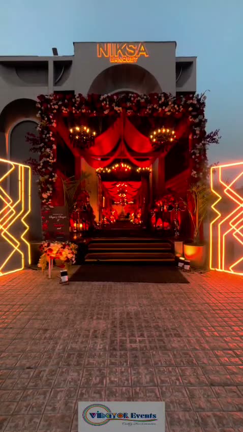 The Crimson Entrance — Niksa Banquet